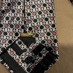 Elegant Black and Red Patterned Tie